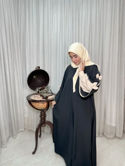 عبا زنانه کرپ زارا سلنا