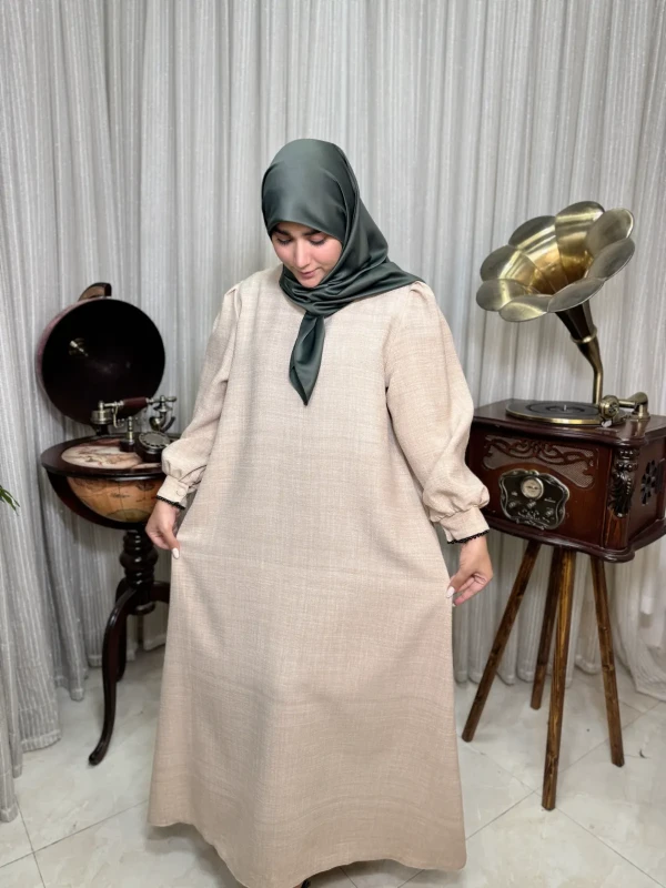 عبا زنانه کدB کرپ شانتون روژا