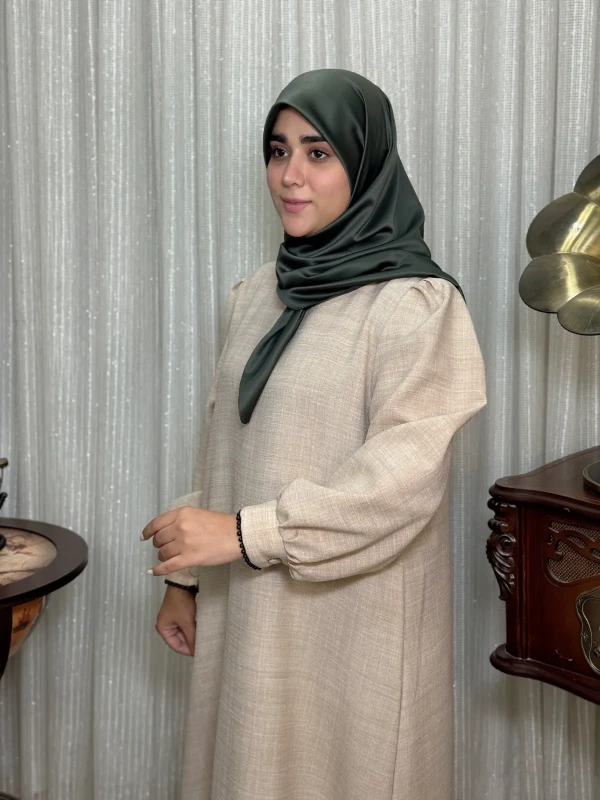 عبا زنانه کدB کرپ شانتون روژا