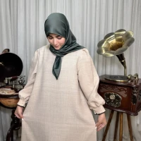 عبا زنانه کدB کرپ شانتون روژا