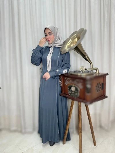 عبا زنانه مجلسی کریشه لاینی نغمه