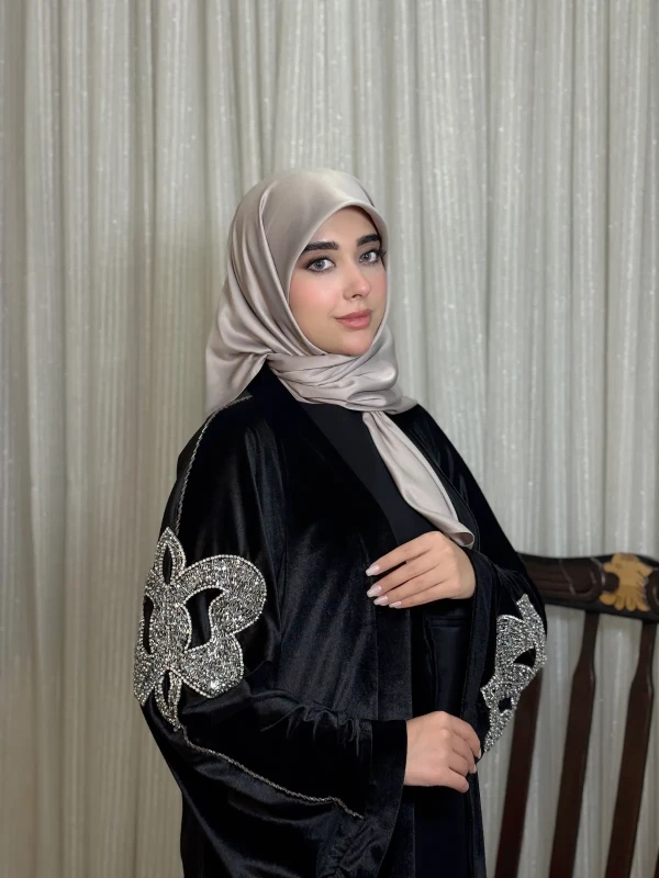 عبا زنانه مجلسی مخمل پروانه