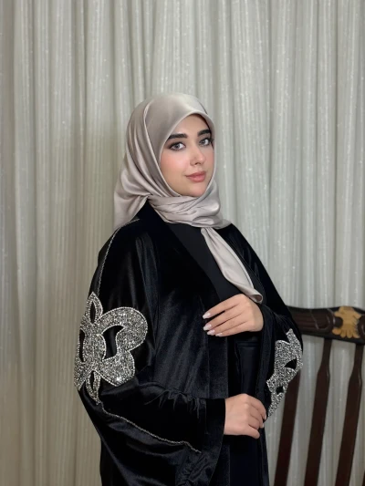 عبا زنانه مجلسی مخمل پروانه