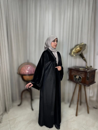 عبا زنانه مجلسی مخمل سروناز