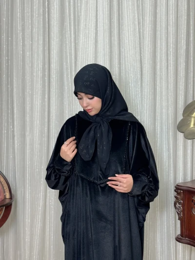 عبا زنانه مجلسی مخمل روژین